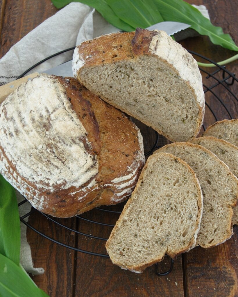 bärlauchbrot mit sauerteig