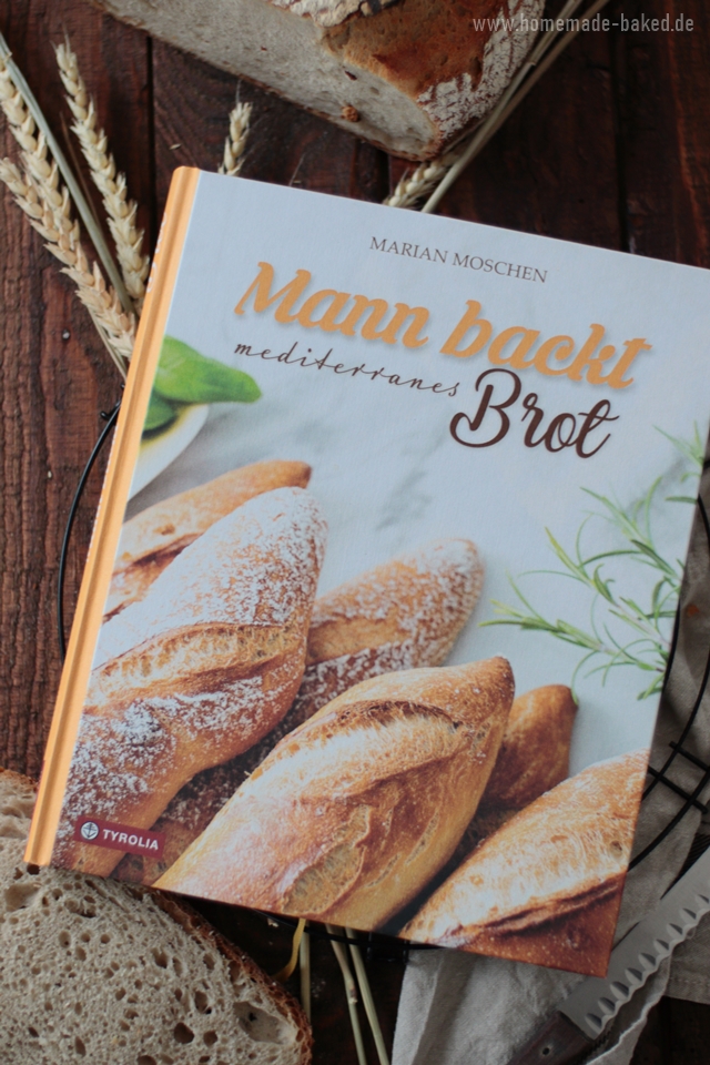 Mann backt mediterranes Brot von Marian Moschen