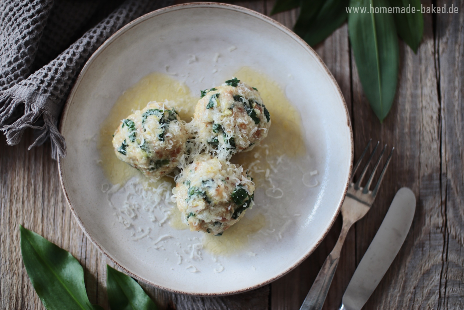 Bärlauchknödel mit Zitronenbutter und Parmesan