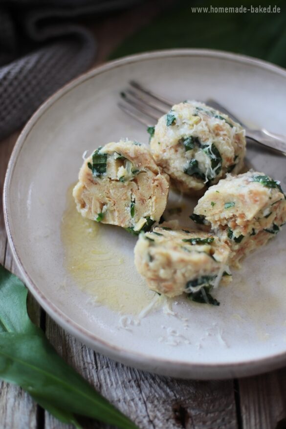 Bärlauchknödel mit Zitronenbutter und Parmesan
