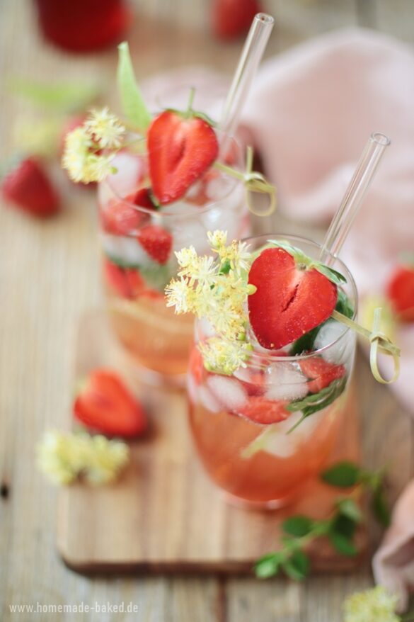Erdbeer-Lindenblüten-Shrub: Erfrischender Sommerdrink mit Essig Erdbeer-Lindenblüten-Shrub: Erfrischender Sommerdrink mit Essig