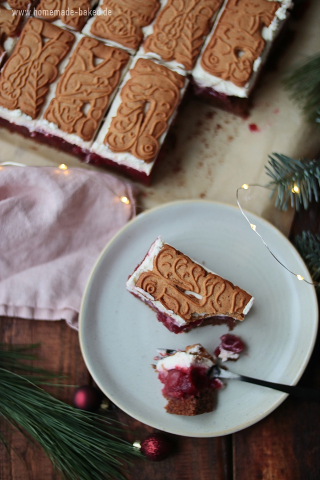 Spekulatius Kirsch Schnitten: Ein weihnachtlicher Blechkuchen