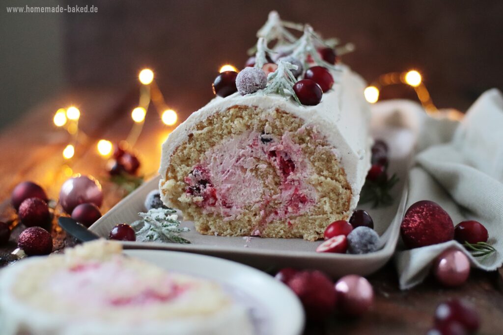 mandel cranberry biskuitrolle: weihnachtliche roulade 