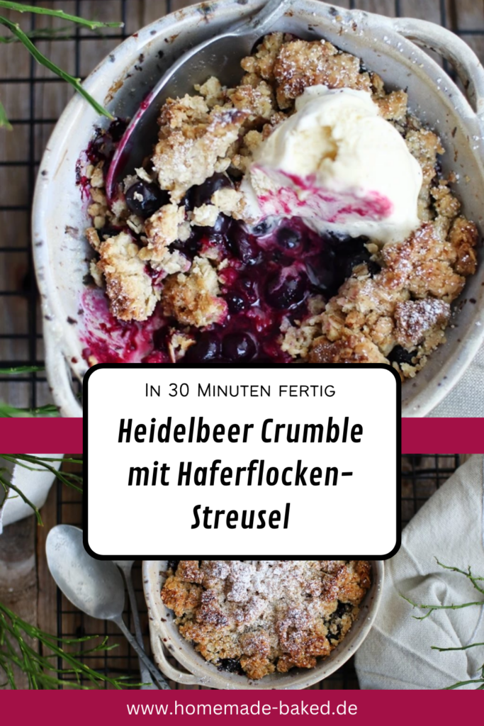 heidelbeer crumble mit haferflocken-streusel und vanilleeis