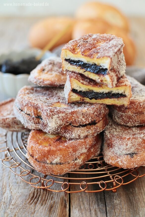 Bayerische Zwetschgenbavesen wie von Oma: Brötchen-Resteverwertung