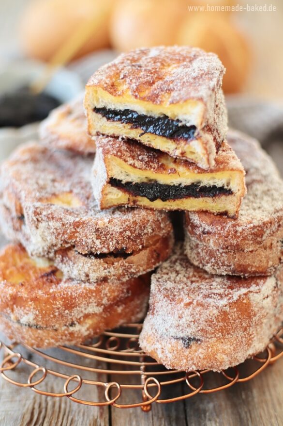Bayerische Zwetschgenbavesen wie von Oma: Brötchen-Resteverwertung