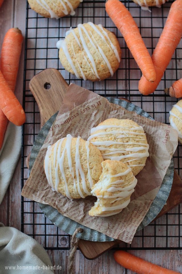 carrot cake cookies: karottenkekse mit cheescake-füllung