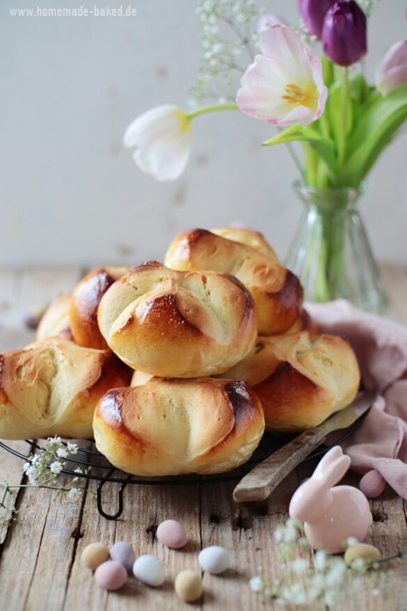 Osterpinze: Ein österreichisches Ostergebäck aus flaumigem Hefeteig