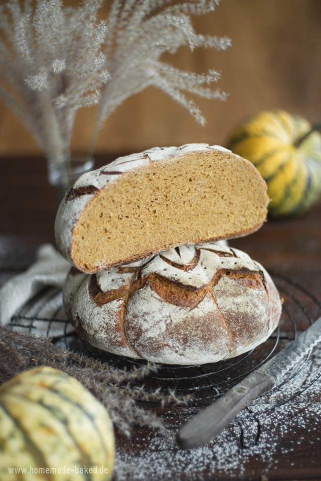 dinkel kürbis brot mit sauerteig: Topfbrot in Kürbisform