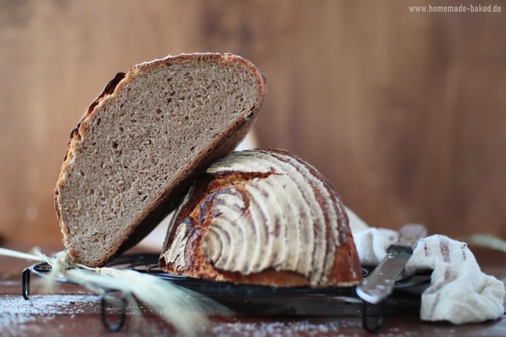 No Knead Mischbrot mit Sauerteig: Einfaches Sauerteigbrot ohne Hefe