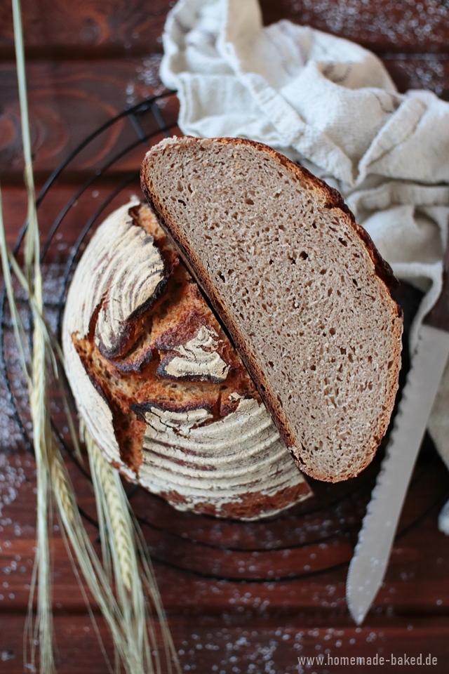 No Knead Mischbrot mit Sauerteig: Einfaches Sauerteigbrot ohne Hefe