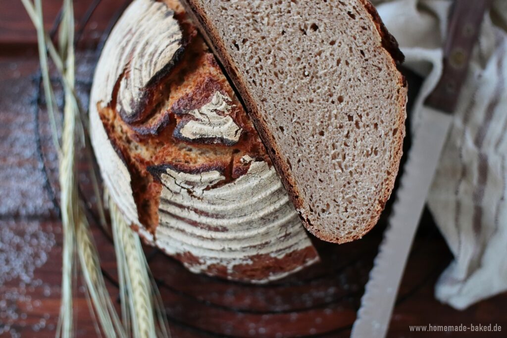 No Knead Mischbrot mit Sauerteig: Einfaches Sauerteigbrot ohne Hefe