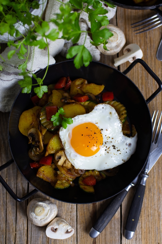 Vegetarisches Tiroler Gröstl: Eine leckere Alpenspezialität ohne Fleisch