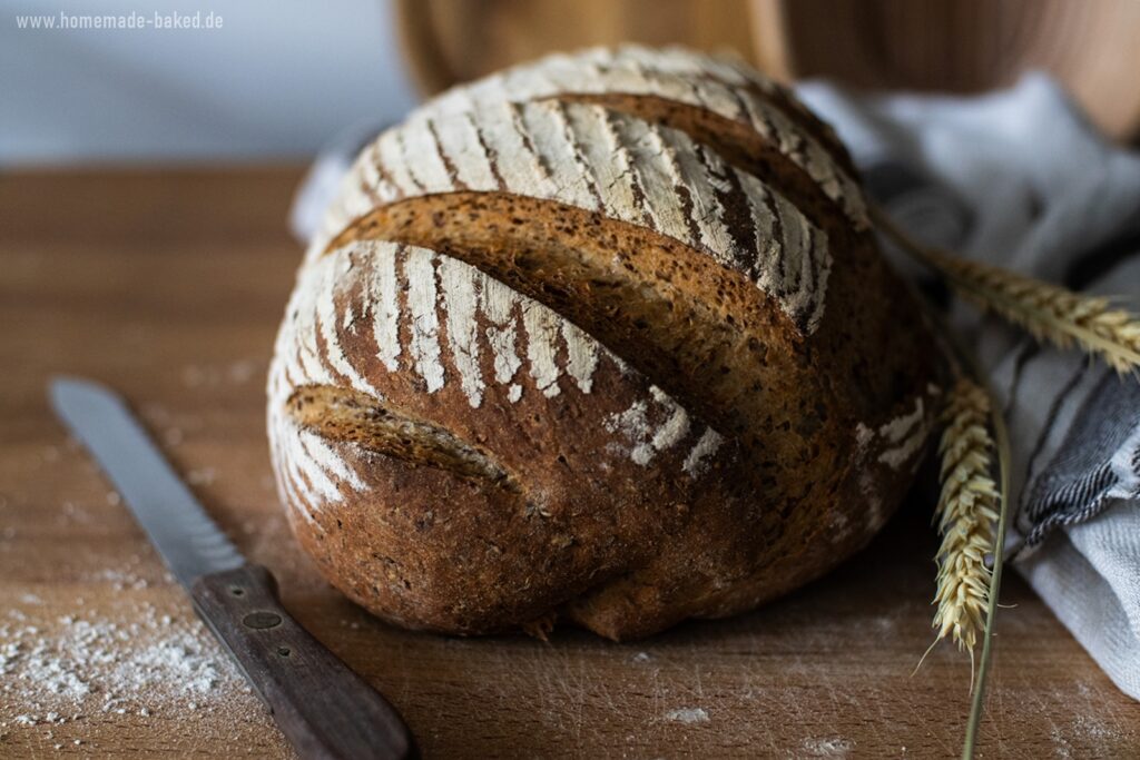 einfaches buttermilch-leinsamen-brot ohne sauerteig und mit wenig hefe gebacken
