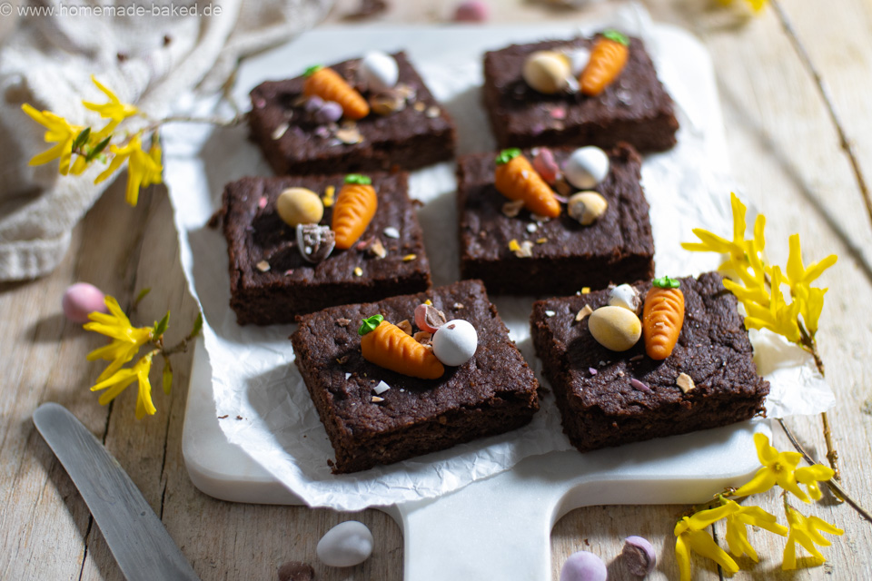 Gesunde Osterbrownies – Bananenbrownies ohne Zucker & Mehl