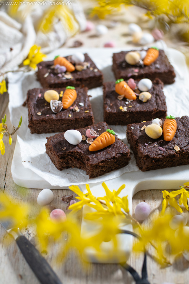 Gesunde Osterbrownies – Bananenbrownies ohne Zucker & Mehl