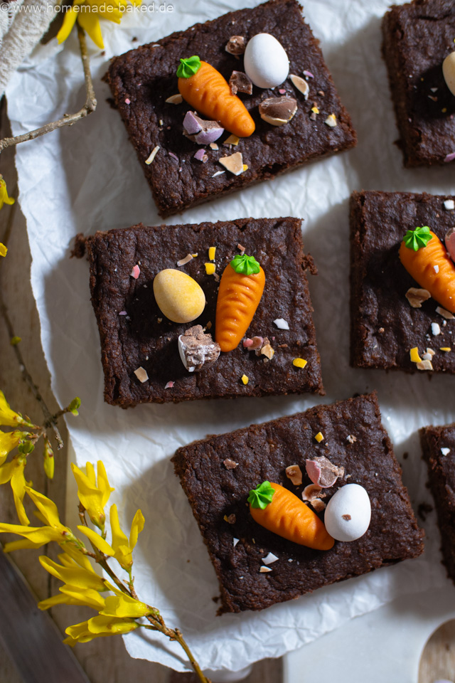 Gesunde Osterbrownies – Bananenbrownies ohne Zucker & Mehl
