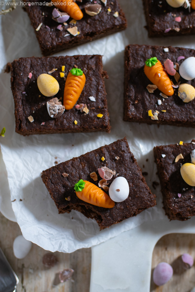Gesunde Osterbrownies – Bananenbrownies ohne Zucker & Mehl