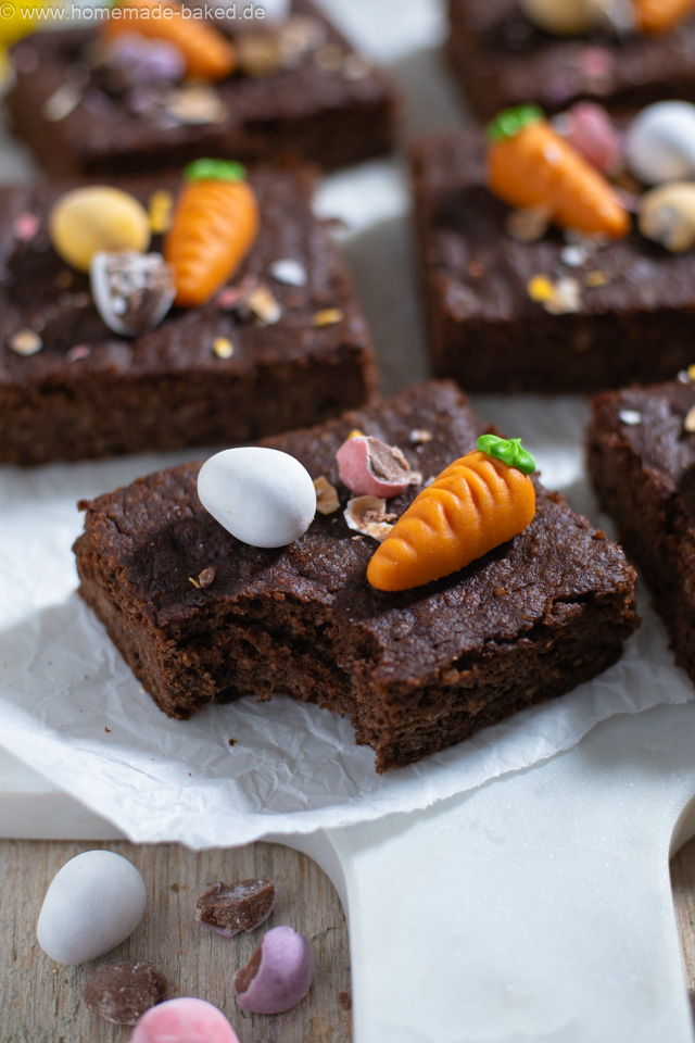 Gesunde Osterbrownies – Bananenbrownies ohne Zucker & Mehl
