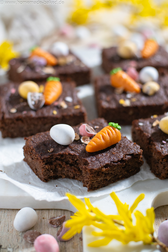 Gesunde Osterbrownies – Bananenbrownies ohne Zucker & Mehl