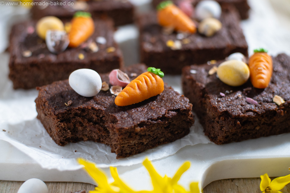 Gesunde Osterbrownies – Bananenbrownies ohne Zucker & Mehl