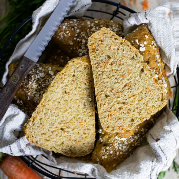{Rezept} Osterfladen - fluffig und saftig | süßes Osterbrot