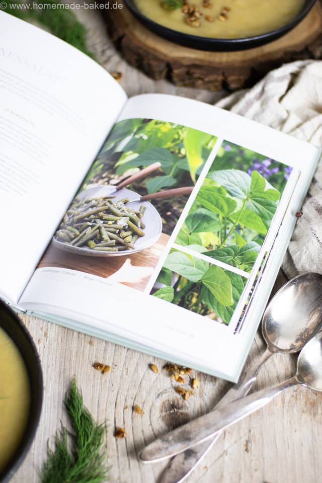 Kohlrabisuppe mit gerösteten Sonnenblumenkernen - aus dem Buch "Grüner Genuss"