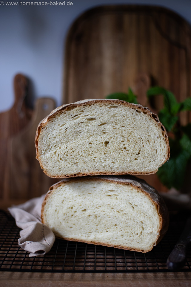 Pane Cafone Napoletano: Einfaches neapolitanisches Bauernbrot - perfekt zu Antipasti