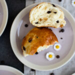Einfache Schokobrötchen aus Hefeteig - fluffig, schokoladig, gelingsicher
