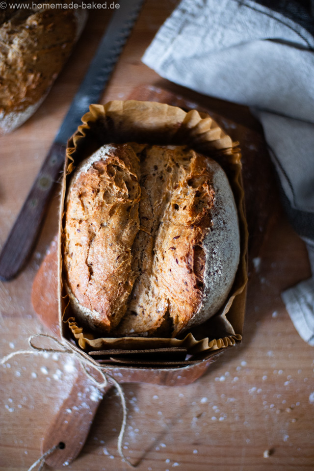 Rustikales No-Knead-Brot mit Leinsamen – einfach, aromatisch und ganz ohne Kneten