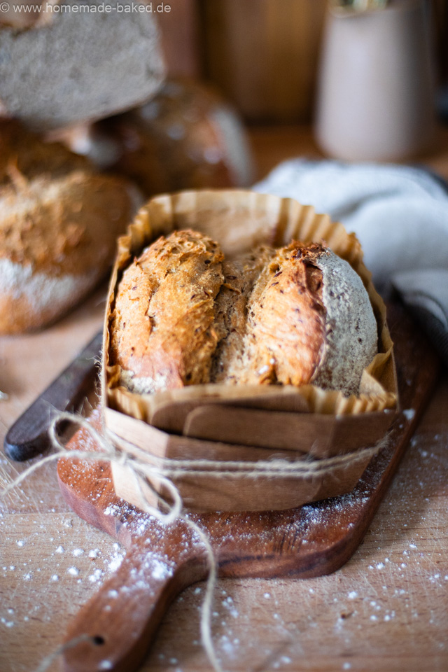 Rustikales No-Knead-Brot mit Leinsamen – einfach, aromatisch und ganz ohne Kneten