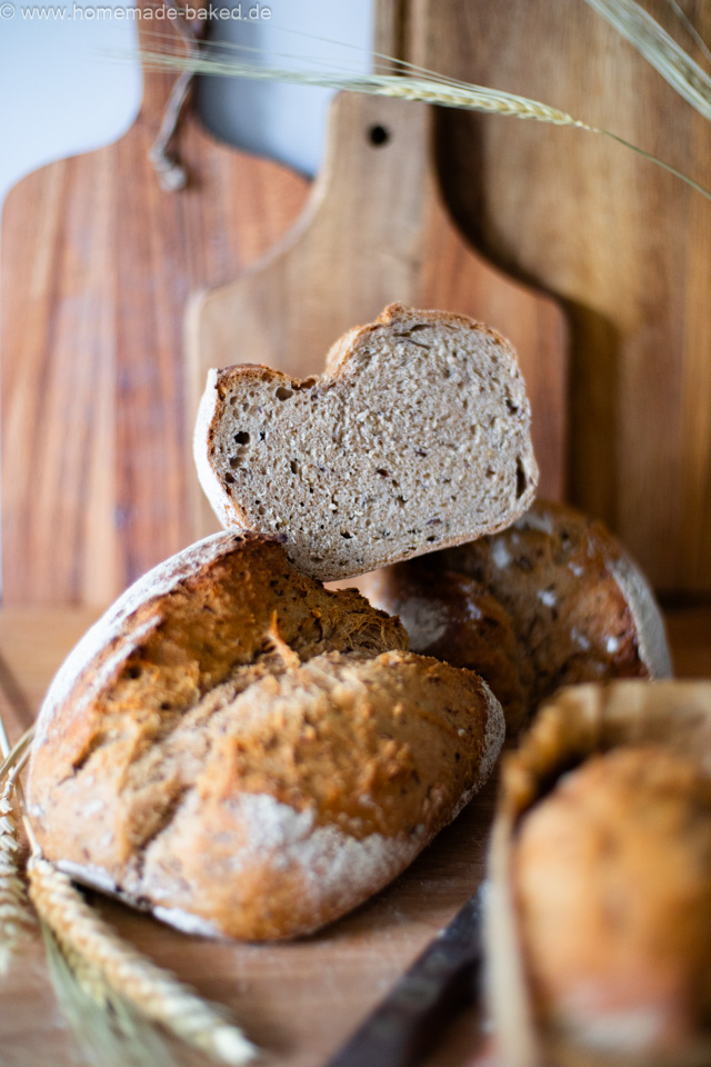 Rustikales No-Knead-Brot mit Leinsamen – einfach, aromatisch und ganz ohne Kneten