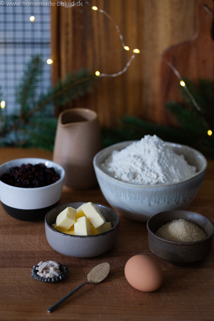 Julebrød oder Julekaka – Norwegisches Weihnachtsbrot mit Rosinen & Kardamom