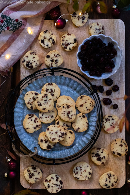 Cranberry Shortbread – zart, buttrig und schnell gemacht