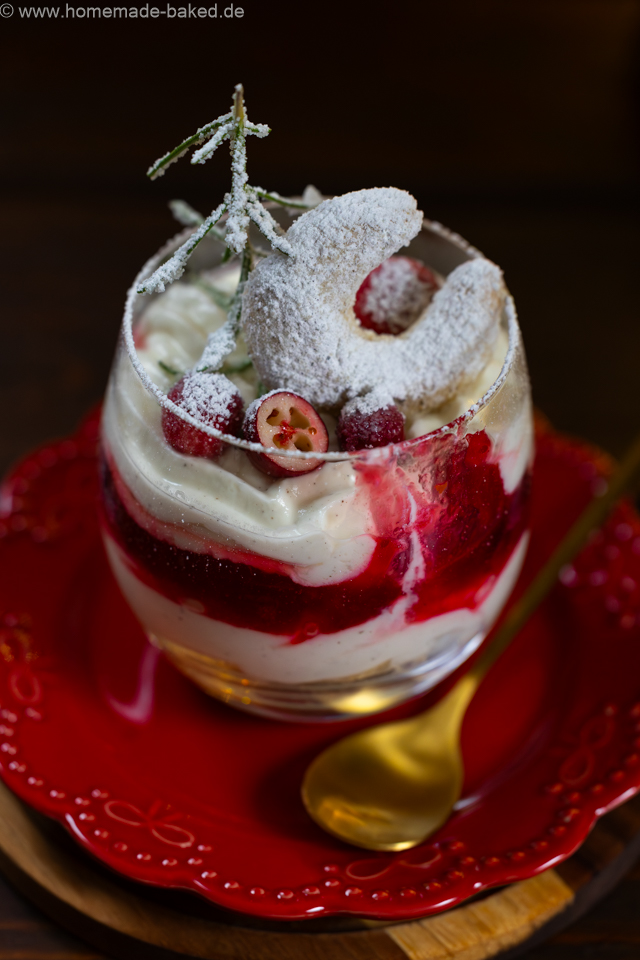 Vanillekipferl-Dessert mit Cranberrys – das perfekte Weihnachtsdessert