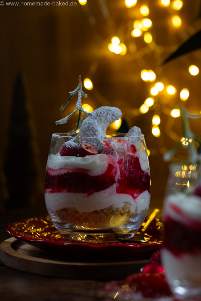 Vanillekipferl-Dessert mit Cranberrys – das perfekte Weihnachtsdessert