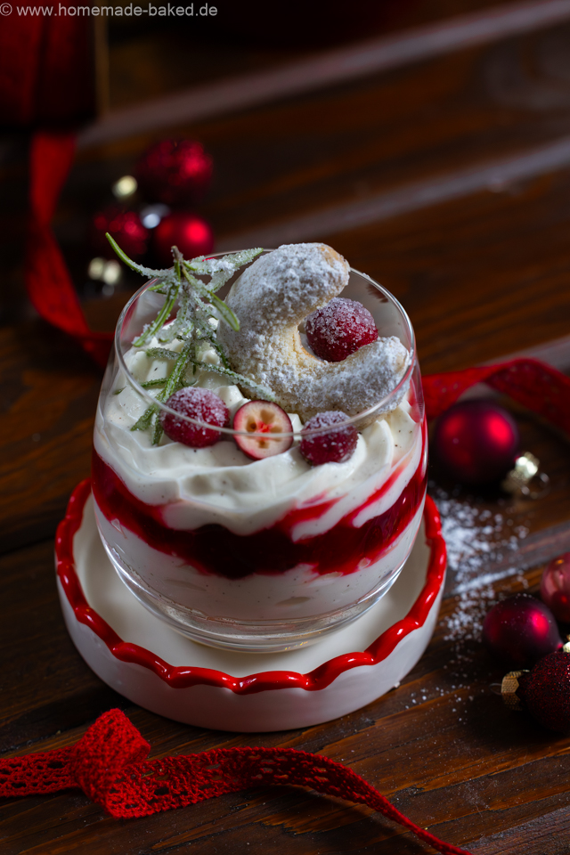 Vanillekipferl-Dessert mit Cranberrys – das perfekte Weihnachtsdessert
