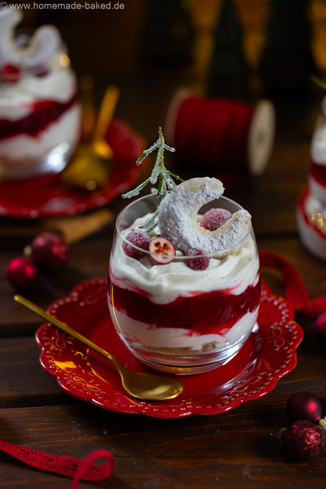 Vanillekipferl-Dessert mit Cranberrys – das perfekte Weihnachtsdessert