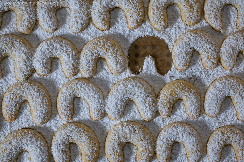 Zarte Vanillekipferl ohne Ei - Ein echter Plätzchenklassiker