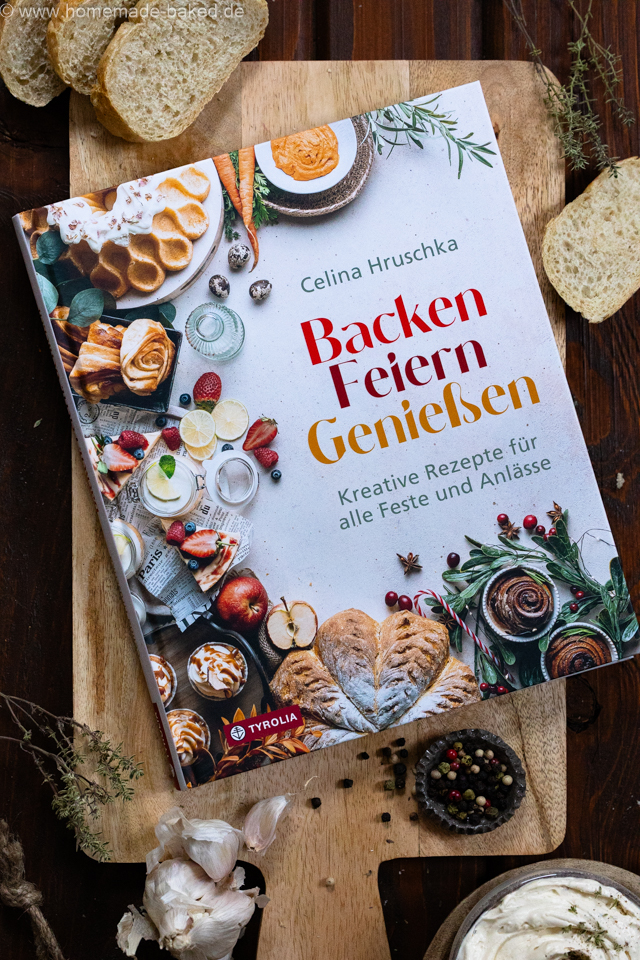 Karamellisierte Knoblauchbutter - aromatisch, cremig und perfekt zu frisch gebackenem Brot